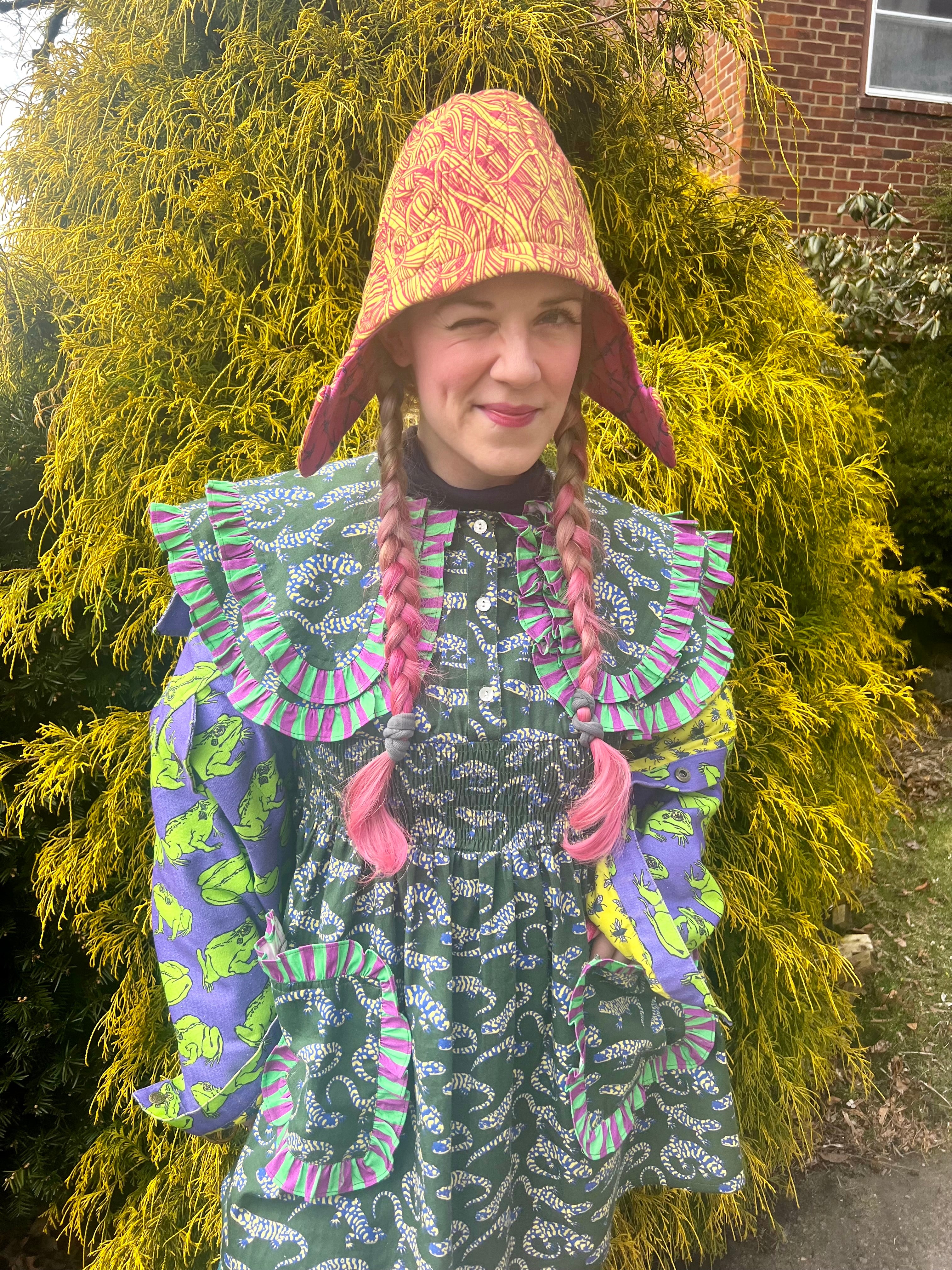 Dutch bonnet * Beautiful Genius by Jordan Piantedosi